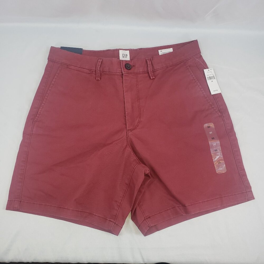 NWT Gap Essential Khaki Gap Flex 7" Shorts, Men's 30 (Red Clay)
